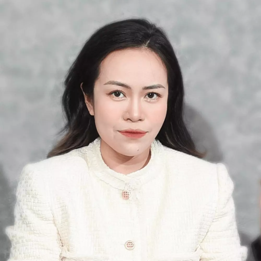 Chủ tịch Thuý Phan