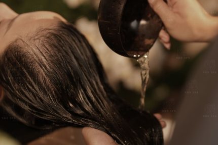 Gội đầu dưỡng sinh Ngải Cứu