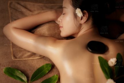 Masssage body đá nóng