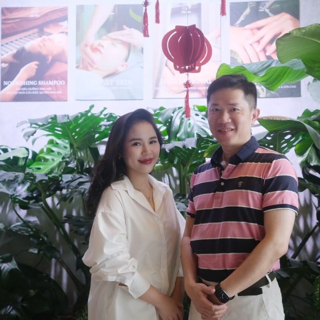 Khách hàng dùng Spa