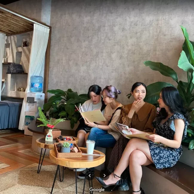 Khách hàng Nhà Spa